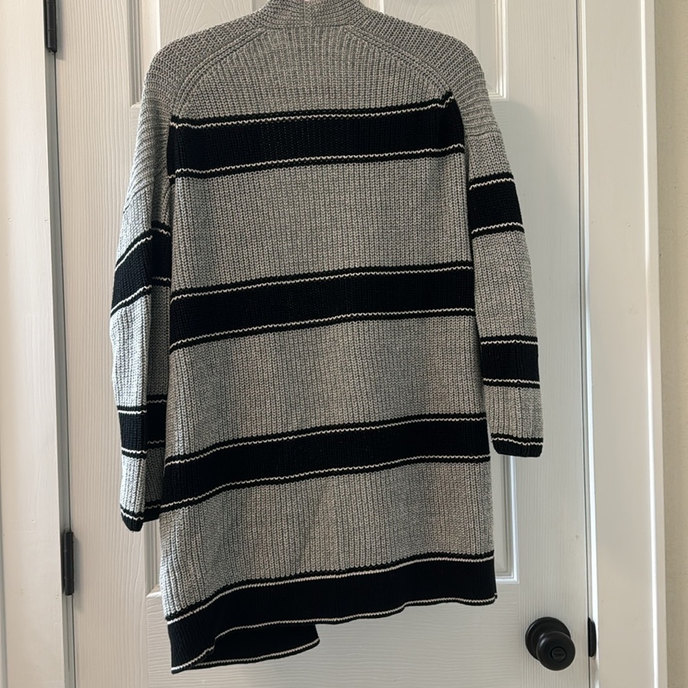 Gap Women's 100% Cotton Textured Black and Grey Striped Open Front Cardigan - Picture 2 of 5